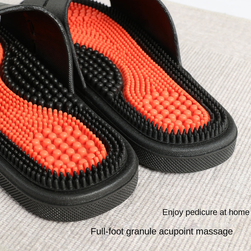 Non-slip bath slippers for men and women, for indoor use or as a couple's item.